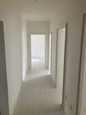 Bismarckviertel: 4-Zimmer-Wohnung mit Garage – ideal für München-Pendler!