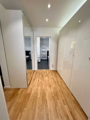 Luxuriöse möblierte 3-Zimmer Wohnung im 2. OG mit Balkon in Riedberg