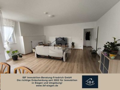 Lichtdurchflutete Dachgeschosswohnung mit 5 Zimmern in ruhiger waldnahen aber dennoch zentralen Lage