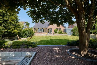 Exklusives Einfamilienhaus mit modernem Charme und außergewöhnlichem Außenbereich in Heist