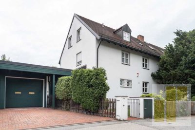 Attraktive Doppelhaushälfte mit Pool