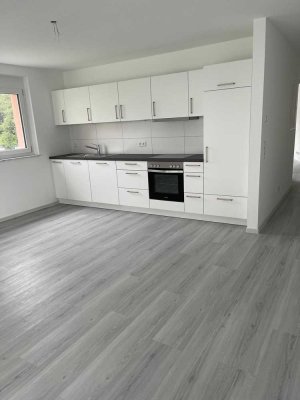 Top Wohnung zum Erstbezug mit Terasse (1)