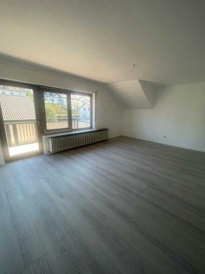 Renovierte 2 Zimmerwohnung mit Balkon