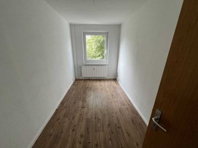Moderne 2,5-Zimmer-Wohnung mit Balkon