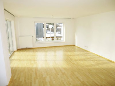 Reihenhaus mit 4 Zimmern, Garten und 2 Terrassen + Carport