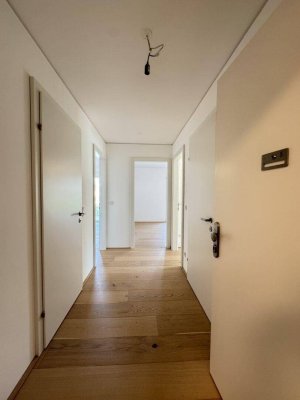 Stilvolle 3-Zimmer-Gartenwohnung mit großzügiger Terrasse – Wohnen im Grünen nahe der Donau