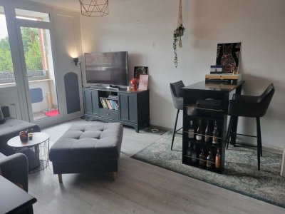 560.0 € - 67.0 m² - 2.5 Zi.