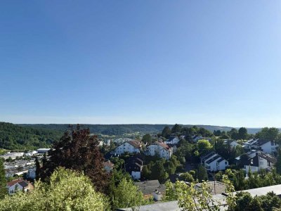 3-Zimmer-Terrassenwohnung mit Weitblick in Toplage von Leonberg