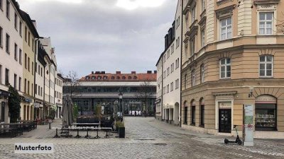+++ 2-Zimmer-Erdgeschosswohnung mit Garten und Stellplatz +++