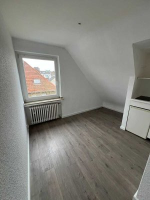 Saniertes 1 Zimmer-Studentenapartment Köln