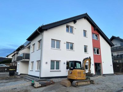 Wohnung mit Balkon: Exklusive 2,5-Zimmer-Dachgeschosswohnung mit geh. Innenausstattung in Lindlar