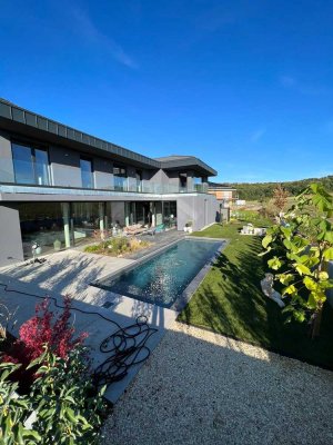 PRIVAT Geräumige 6-Raum-Villa mit luxuriöser Innenausstattung in Merenberg