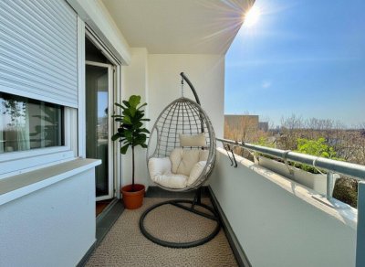 Wohnen im Grünen und bestens angebunden an Wien | GRÜNBLICK in den ruhigen Innenhof | Süd-West-Loggia | inkl. Stellplatz