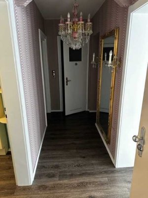 Geschmackvolle 2-Zimmer-Erdgeschosswohnung mit Balkon möbliert in Mannheim