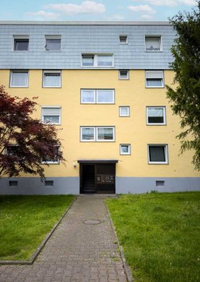 Praktisch geschnittene 3-Zimmer-Wohnung mit Loggia in Leverkusen