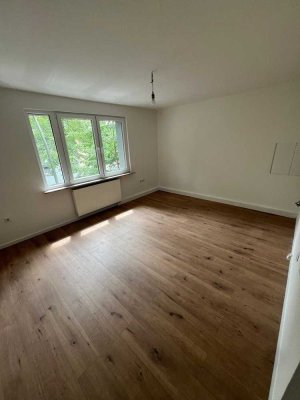 Erstbezug nach Renovierung! Helle 2-Zimmerwohnung m. Duschbad