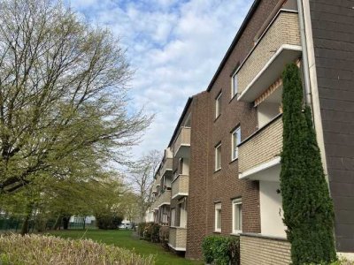 Modernisierte 2-Zimmer-Wohnung mit Tageslichtbad in D-Heerdt