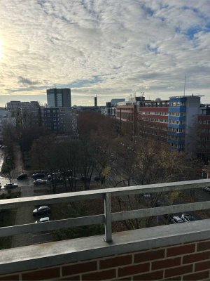 1 ,5 Zimmer Wohnung top  Ausblick  Kudamm Nähe  mit Südbalkon
