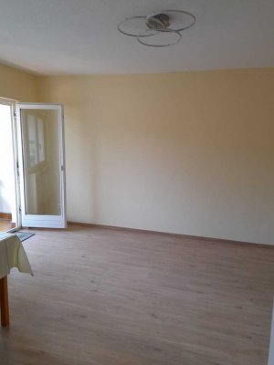 Attraktive 2-Zimmer-Wohnung mit Balkon und Einbauküche in Lemgo