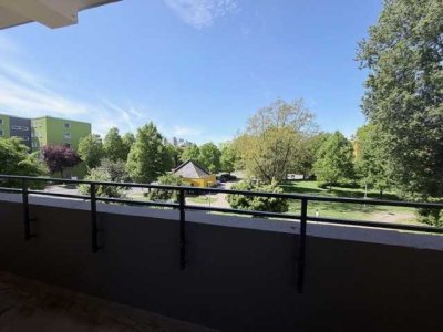 „Sonne, Ruhe, Zuhause – 2 Zimmer mit Balkon zum Verlieben“