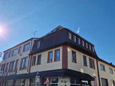 Wohlfühlen auf den ersten Blick! Sanierte Wohnung, ideal für Singles oder Paare in Mühlheim am Main