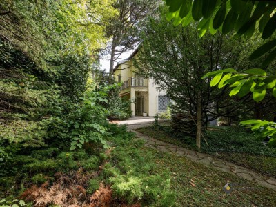 Historische Villa in Dornbach zu verkaufen