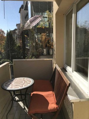 Möbliertes Apartment mit großem Balkon im Glockenbachviertel