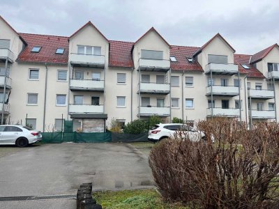 Neu renovierte 2-Zimmer DG zu vermieten