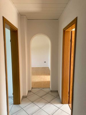 Helle 3 Zimmer Wohnung mit Balkon in Mülheim Dümpten
