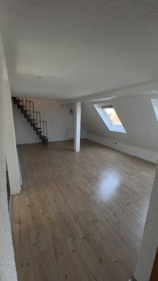 5-Zimmer-DG-Maisonettewohnung in Metzingen Stadt