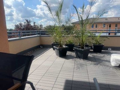 verfügbare Wohnung mit Penthouse Charakter -keine Schrägen und trotzdem ganz oben!!!inkl.EBK; TG n.B