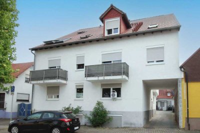 Modernes Wohnen auf zwei Ebenen: 
2 Zimmer + 2 ausgebaute Räume (Gesamtfläche ca.116m²)