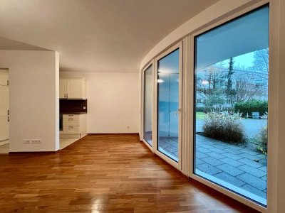 Renovierte urbane Wohnung mit Fernwärme und Süd-Terrasse direkt bei den Pasing Arcaden