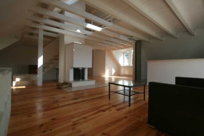 Charmante 2,5-Zimmer Maisonette im 2. OG im Hochschulviertel