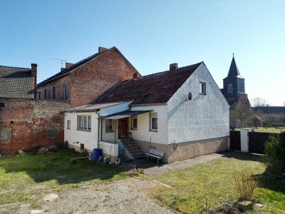 Jüterbog: Ruhe, Altbau, Stall, großes Grundstück im schönen Neuhof