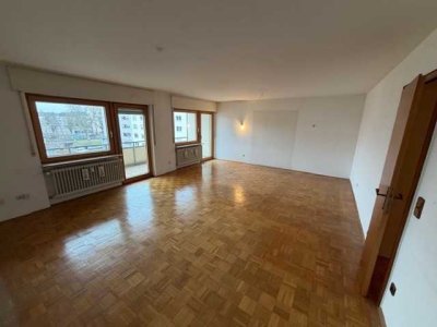 *Eigennutzung" 2-3 Zimmer Wohnung mit großem Balkon + Stellplatz