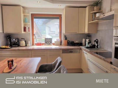 Gemütliche 4 Zimmerwohnung mit Carport