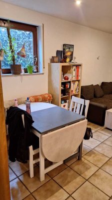 Ruhige 2 Zi.-UG-Wohnung