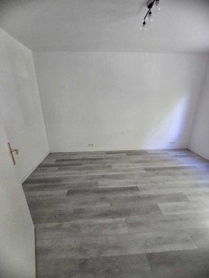 Moderne 2-Zimmer-Wohnung in Duisburg mit Balkon
