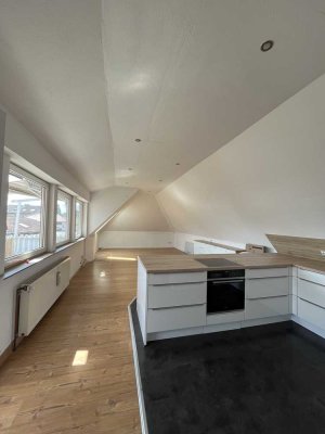 Gut geschnittene, lichtdurchflutete Wohnung in Hemmingen-Arnum.