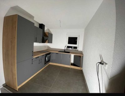 Erstbezug mit Einbauküche: Stilvolle 3-Raum-Wohnung mit geh. Innenausstattung in Bad Friedrichshall