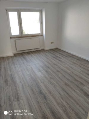 3 Zimmerwohnung mit Balkon - ideal für WG-Gründung