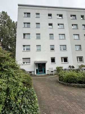 Frisch renovierte 3-Zimmer-Wohnung mit Balkon und Einbauküche in Cottbus-Sandow
