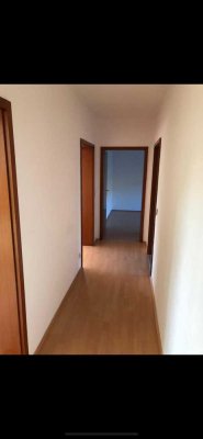 Helle 3,5-Zimmer-Wohnung mit Balkon im 1. OG in Rockenhausen