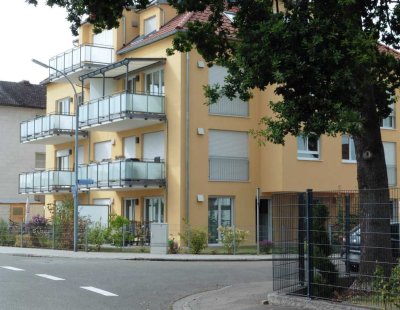 Sonnige 4-Zimmer-Wohnung, nahe Audi und Altstadt, barrierefrei