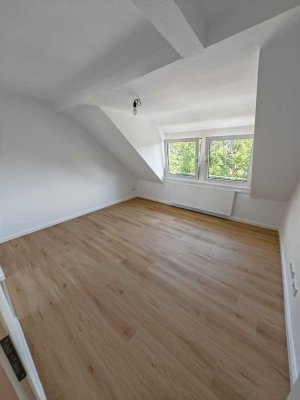 Geschmackvolle 3-Zimmer-DG-Wohnung mit gehobener Innenausstattung in Mühlheim am Main