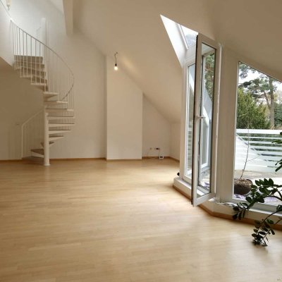 ---"Dachgeschosswohnung mit Galerie, Terrasse, Einbauküche"----