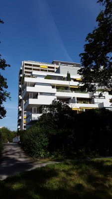 Luxuriöse helle  Wohnung im Terrassenhaus