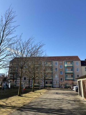 Zentrumsnah, vollsaniert, hell und ruhig mit Balkon