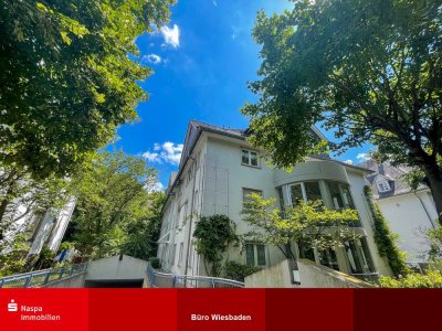 Wiesbaden: 4-Zimmer-Wohnung in der Biebricher Allee!